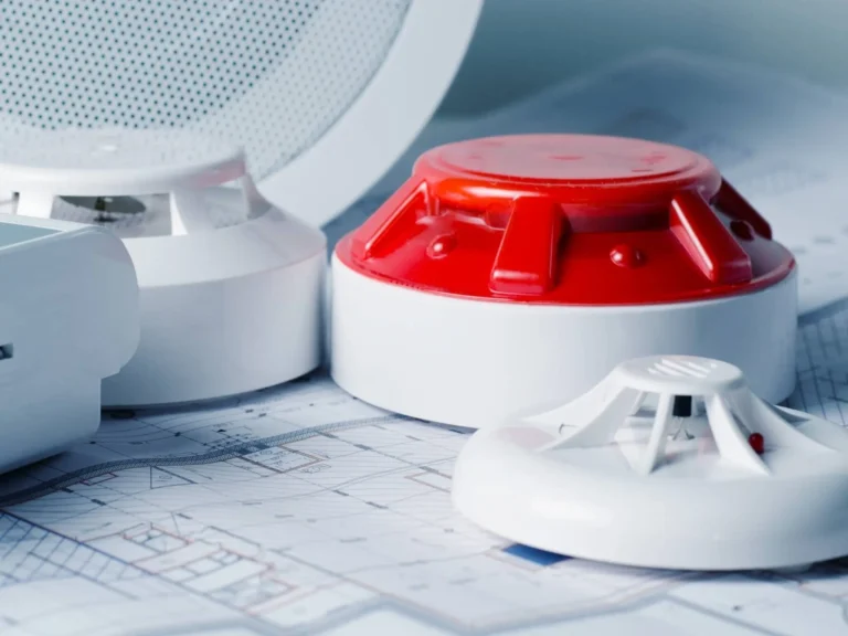 Compagnon Installateur de systèmes de sécurité (CCQ)